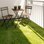 Kunstrasen im Garten: Die pflegeleichte Alternative für moderne Außenbereiche